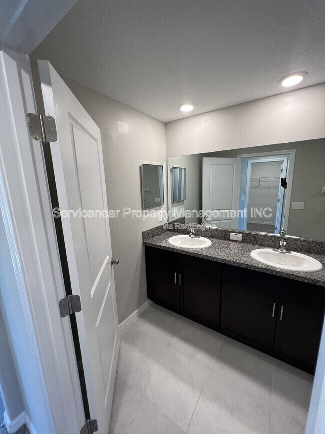 Building Photo - 9605 Mulberry Marsh Ln