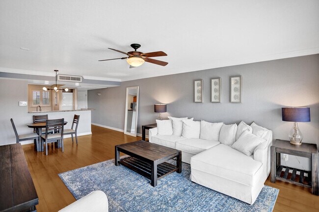 Building Photo - 1501 E Broward Blvd