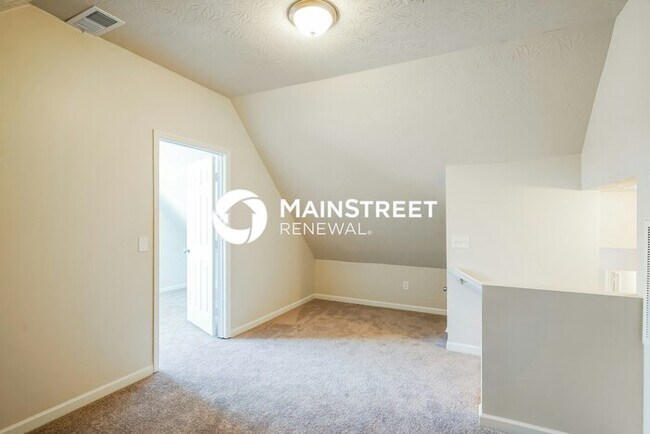 Building Photo - 4 Bedroom Pet-Friendly Home in GALLATIN, TN with Main Street Renewal