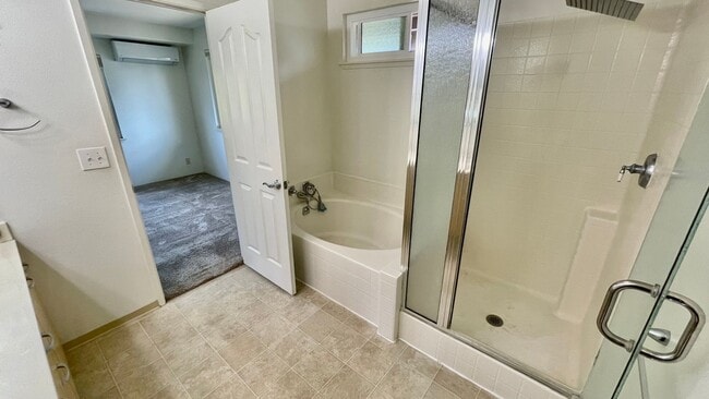 Building Photo - Single Family Home in Royale Kunia Available the end of July!