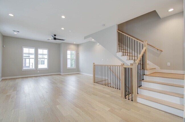 Building Photo - 10914 Fire Creek Dr