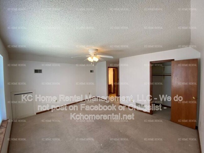 Building Photo - 8002 NW 79th Pl
