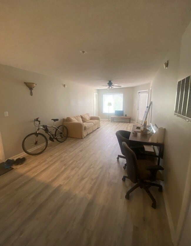 Building Photo - 1 Private Bedroom + Bathroom in Shared Condo Near NCSU