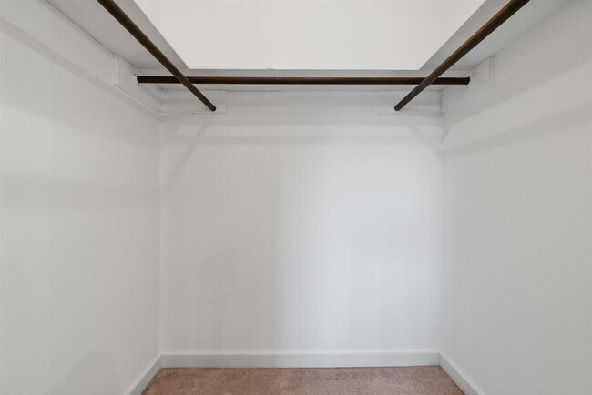 Building Photo - 309 Craigmont Dr