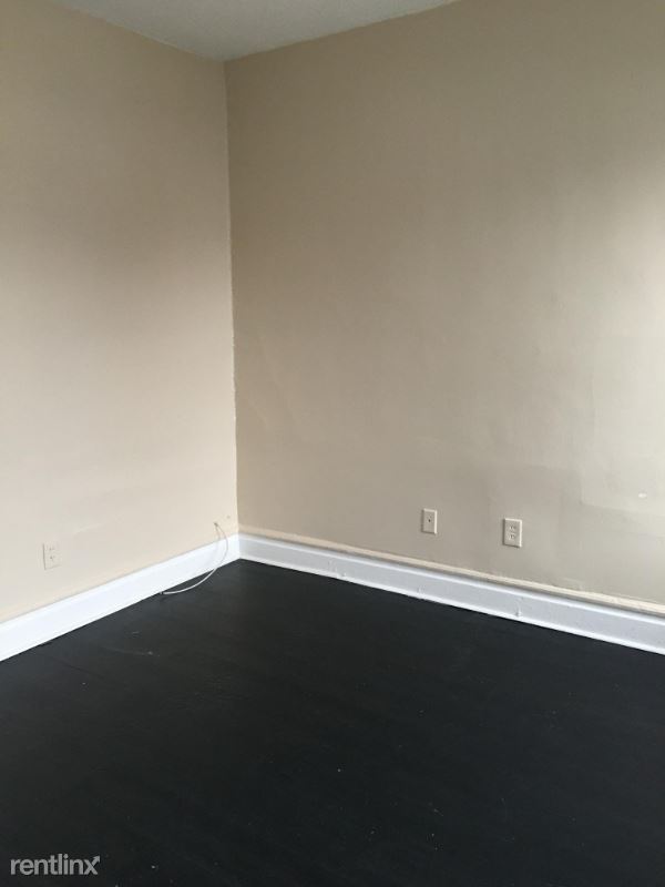 Building Photo - 141 Park Ave