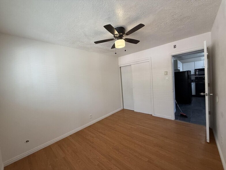 Building Photo - 2489 S 600 E