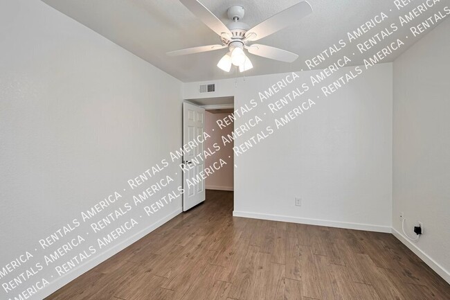 Building Photo - 1340 N Recker Rd
