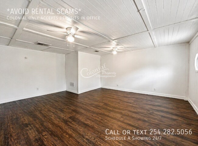 Building Photo - 4001 Colonial Sun Dr