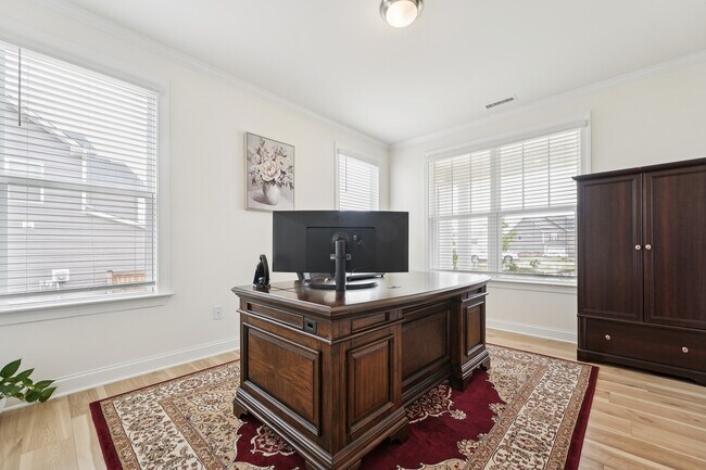 Building Photo - 200 Cloud Berry Ln