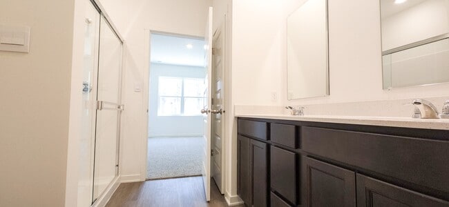 Building Photo - 4191 Viceroy St