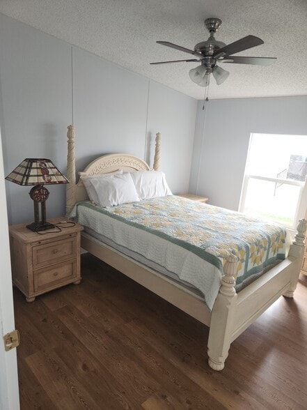 Guest BR - 4699 SE Bywood Ter