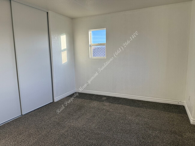 Building Photo - 44262 Maria Cir