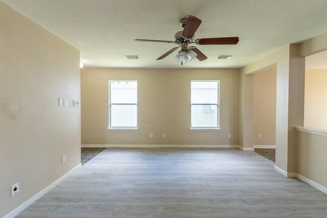 Building Photo - 20606 Bishops Gate Ln