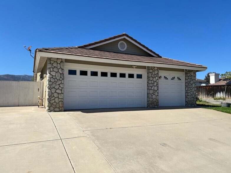 Primary Photo - 35577 Ruth Ave