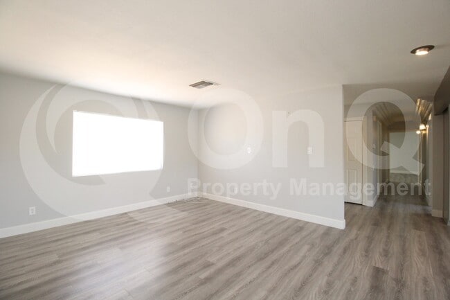 Building Photo - 6149 E Delcoa Ave