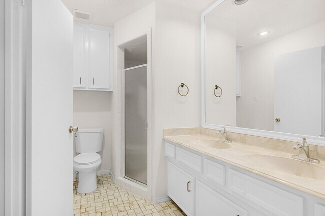 Building Photo - 11426 Sageperry Dr