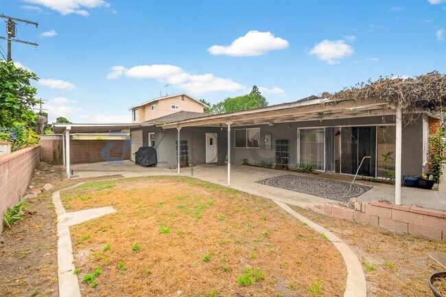 Building Photo - 6150 Coke Ave