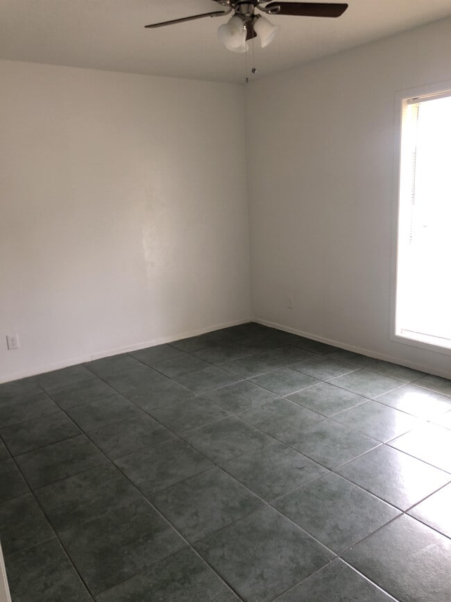 Building Photo - 3112 Lourdes St