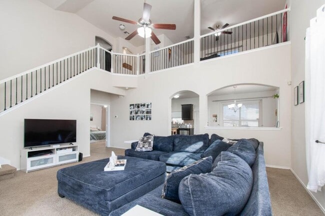 Building Photo - 10004 Birch Tree Dr