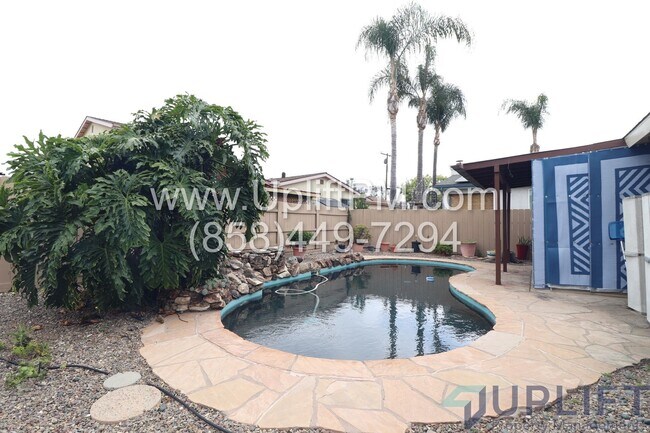 Building Photo - Spacious 3-Bed 2-Bath Home with Pool