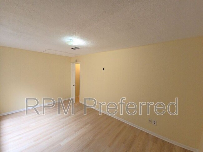 Building Photo - 2019 Place Rebecca Ln
