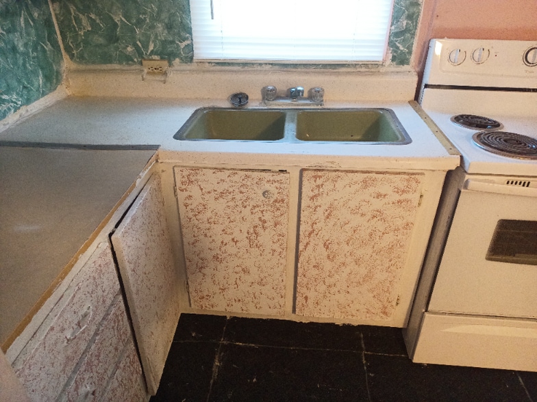 Building Photo - 5457 Creel St