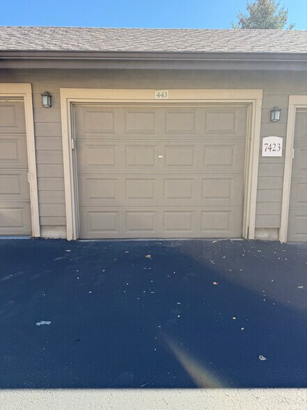 Building Photo - 7423 S Quail Cir