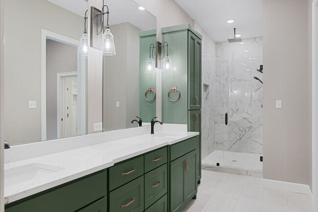 Building Photo - 405 Waggoner Ln