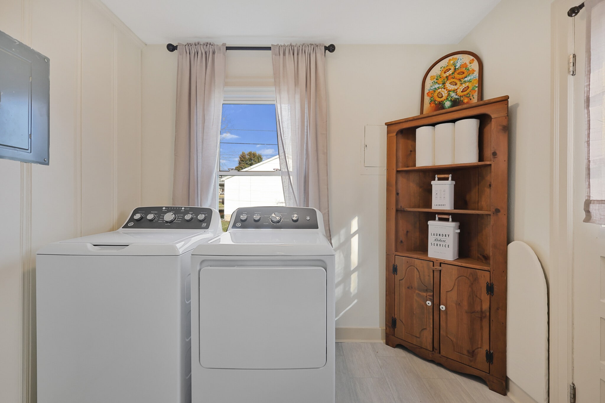 Building Photo - 1700 Kirby Dr