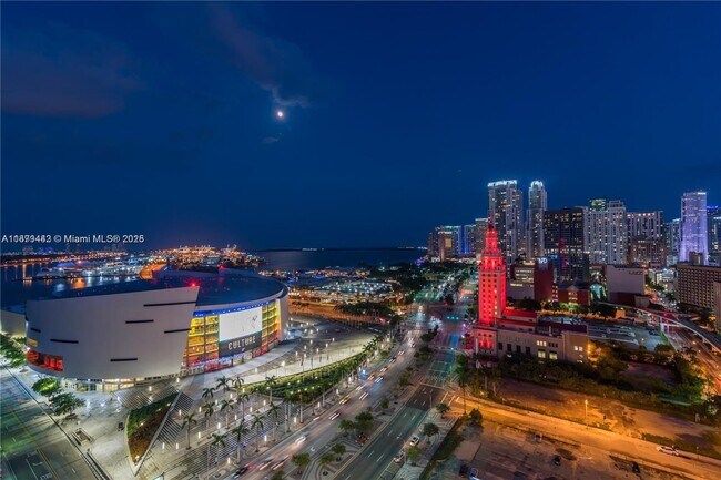 Building Photo - 888 Biscayne Blvd