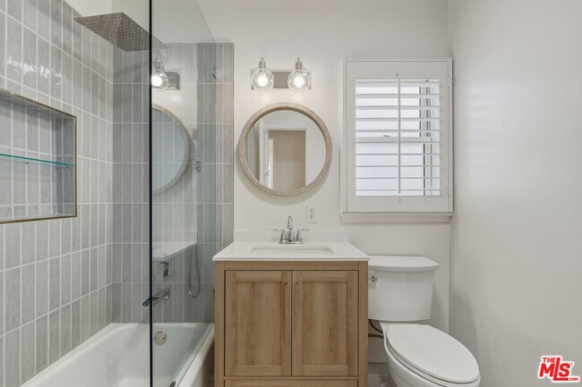 Building Photo - 5967 Carpenter Ave