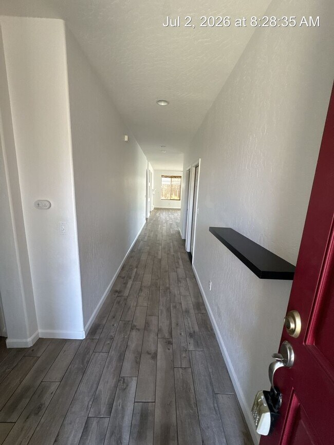 Building Photo - Beautiful Home Now Available! 3 Bedroom!