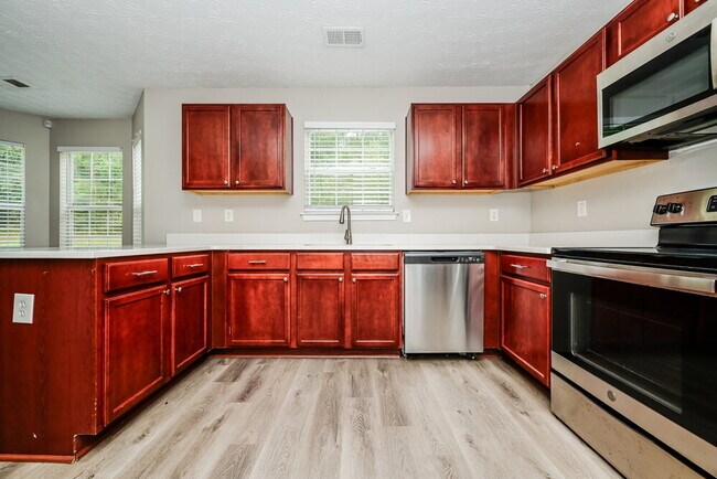 Building Photo - 223 Millstone Dr