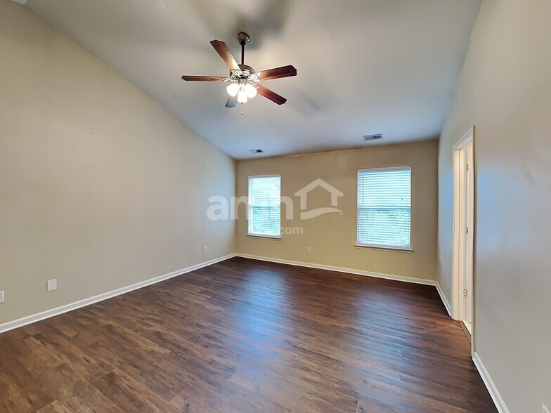 Building Photo - 2411 Cairns Mill Ct