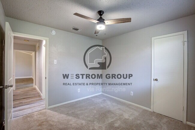 Building Photo - 1642 Belltower Dr