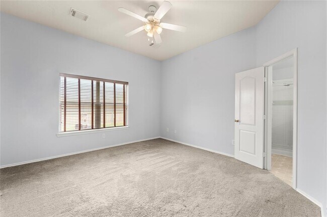 Building Photo - 3511 Cypress Village Dr