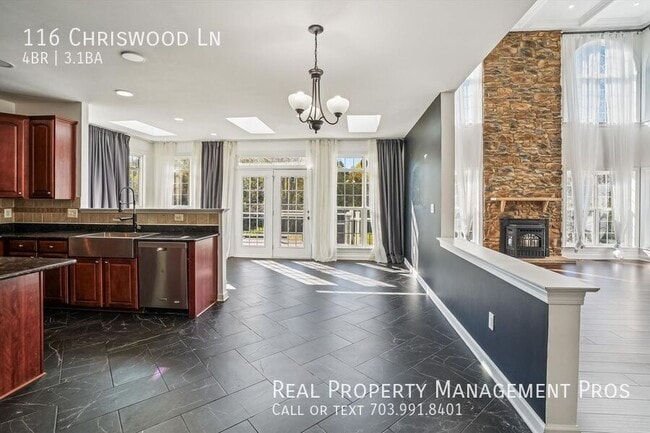 Building Photo - 116 Chriswood Ln