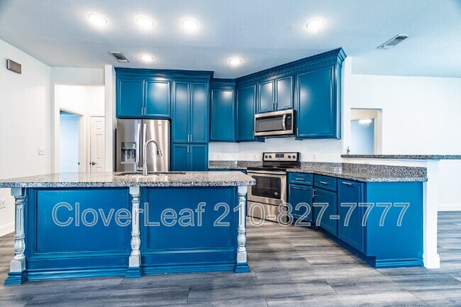 Building Photo - 5707 Midcrown Dr