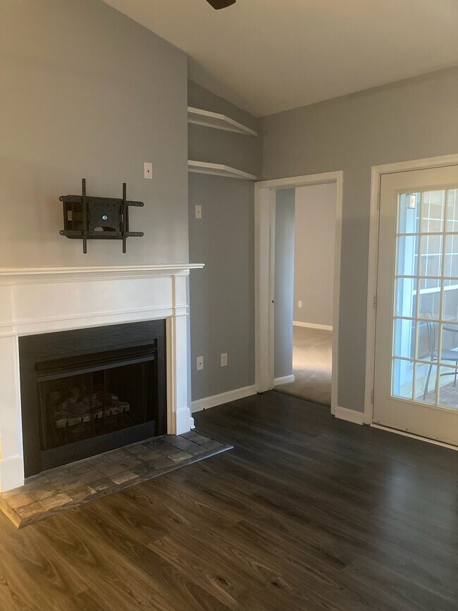 Building Photo - 4550 Strutfield Ln