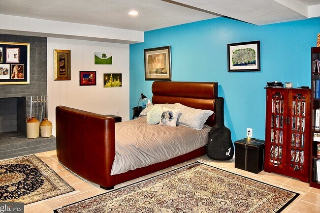 Building Photo - Extensively Renovated 4-Bedroom Home in Prime Location! Unbelievable custom kitchen.