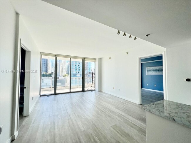 Building Photo - 92 SW 3rd St