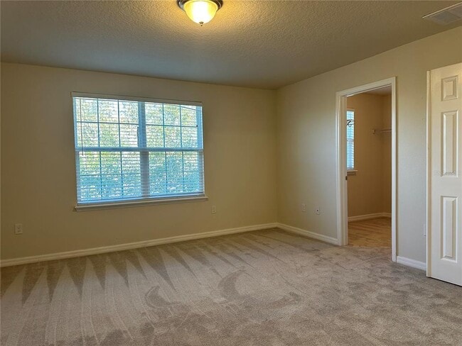 Building Photo - 10710 Reams Rd