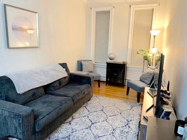 Building Photo - 228 1st St