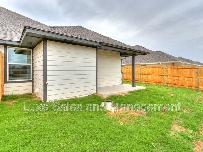 Building Photo - 10541 Lawson Pl Rd