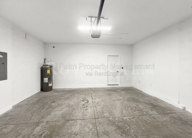 Building Photo - 10706 Clementine Pl