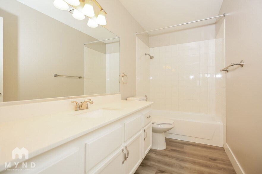 Building Photo - 4423 Honeycomb Dr