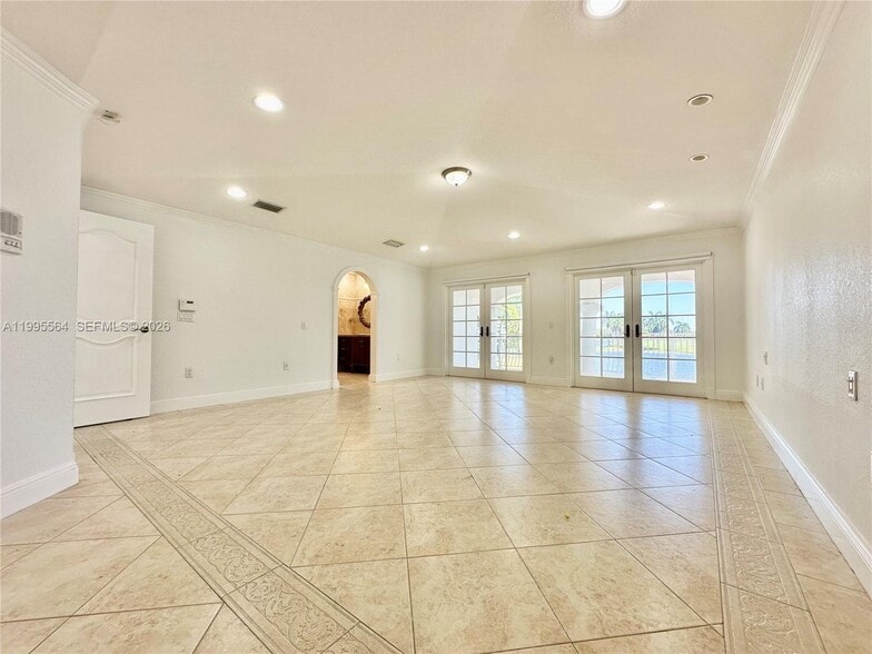 Building Photo - 5023 NW 94th Doral Pl