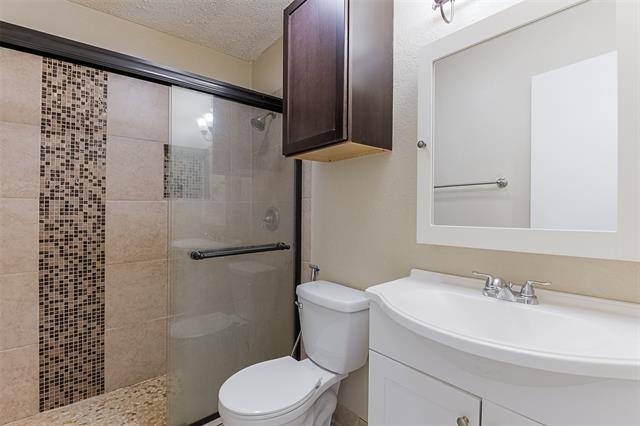 Building Photo - 5301 Carpenter Dr