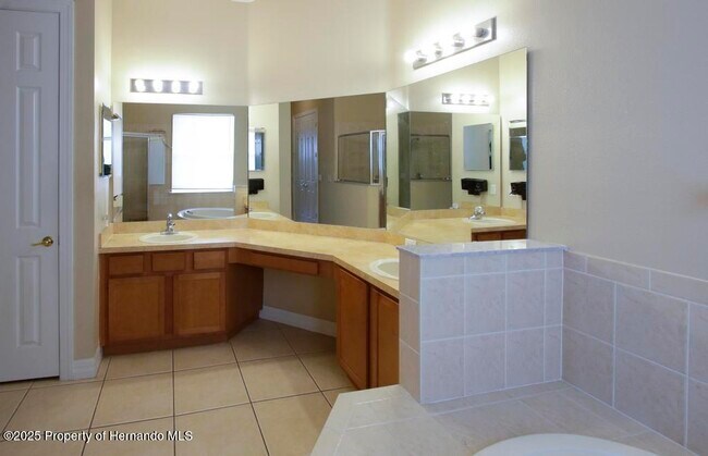 Building Photo - 4394 Edenrock Pl