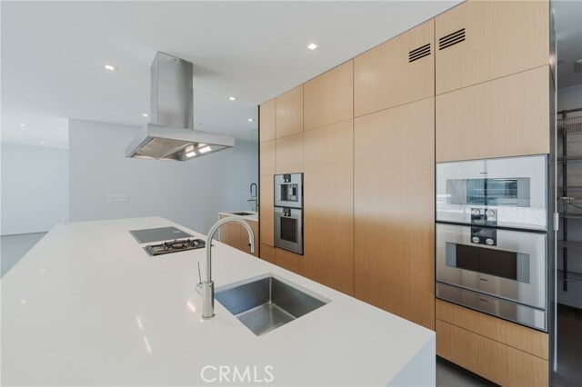 Building Photo - 762 Rosecrans Ave